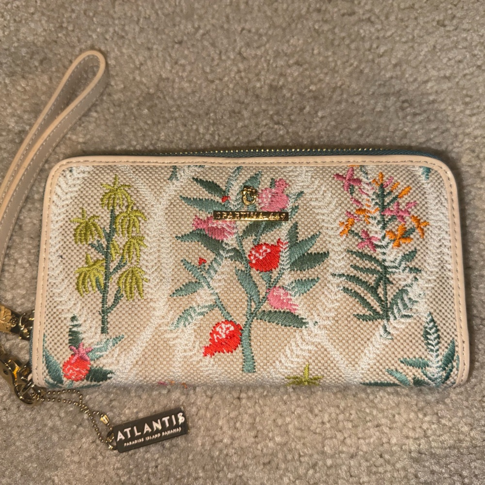 Spartina 449 Floral Embroidered Wallet - Cream and Green